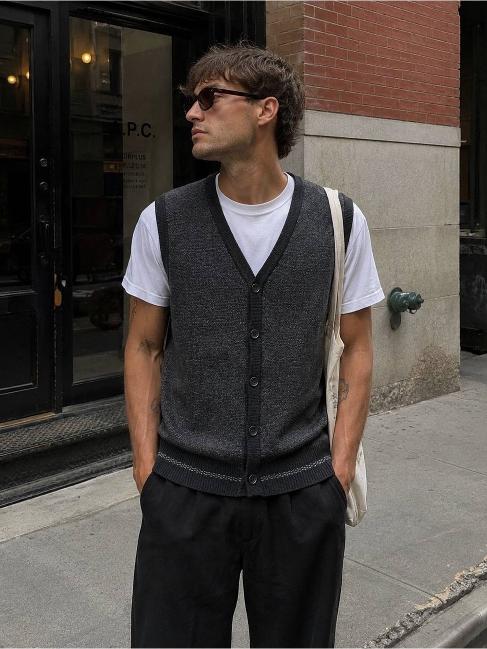 Turnbury Men's Charcoal Button-Front Knit Vest - Dark Gray Medium